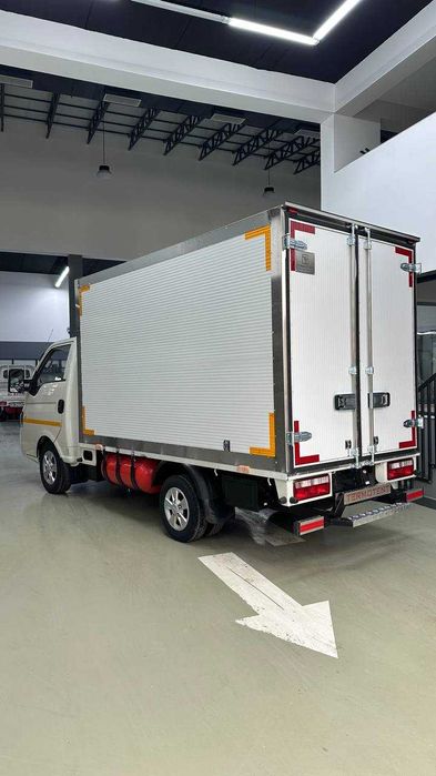 Izotermik furgon JAC X 200    Refrijerator