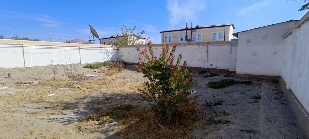 Куйчиликда 4 сотих катеж сотилади. 2017 йил курилган.