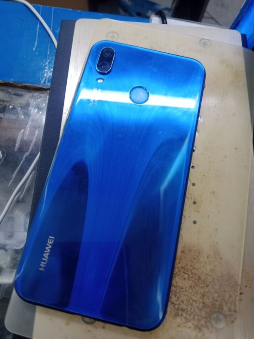 Продам  Хуавей пи 20 лайт