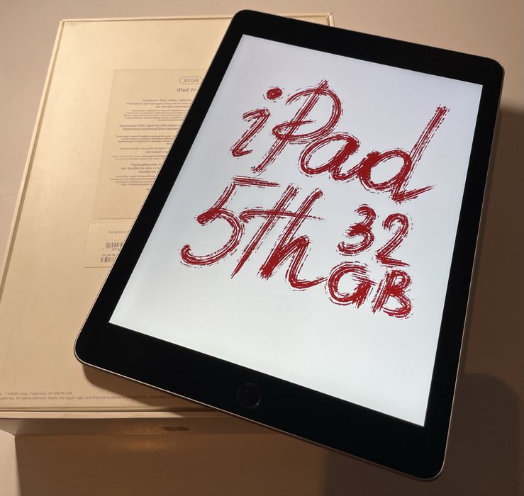 iPad 5th 32GB + pencil