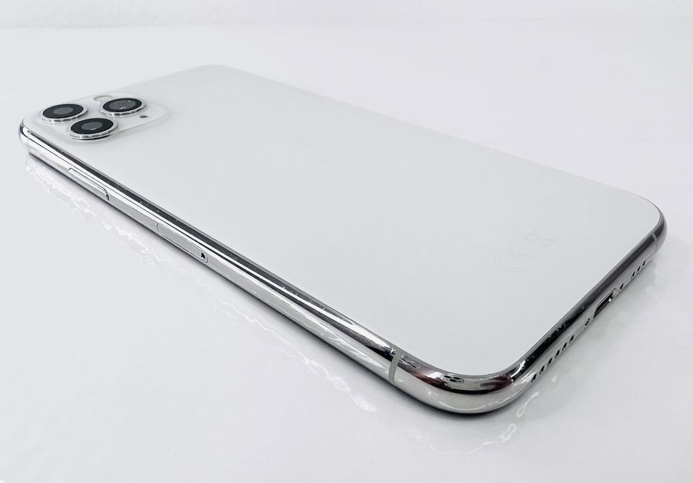 Apple iPhone 11 Pro 64GB Silver Отличен! Гаранция!