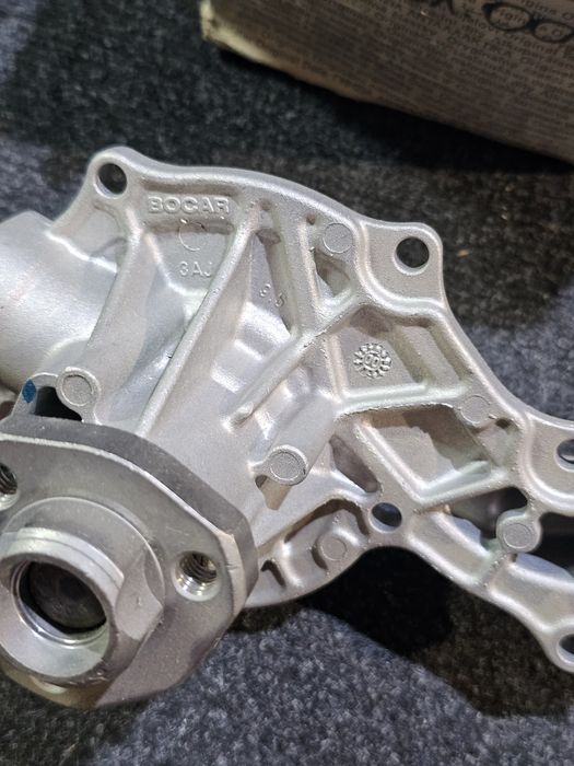 Pompa apa Volkswagen / Audi noua originala