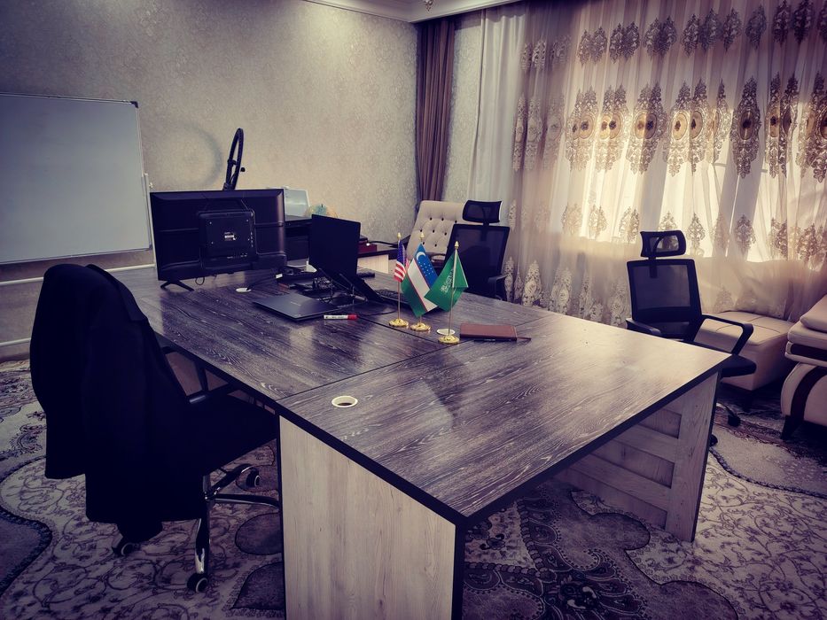 Ofis uchun ish stoli