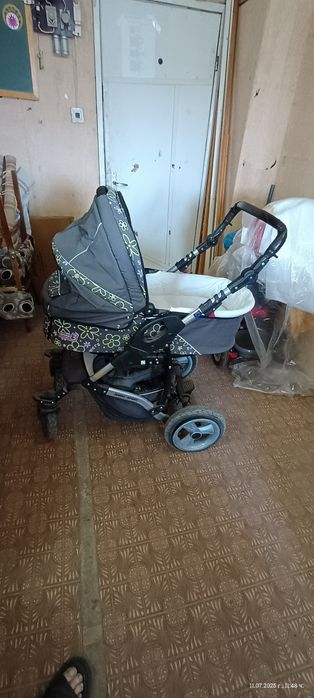 Бебешка количка -