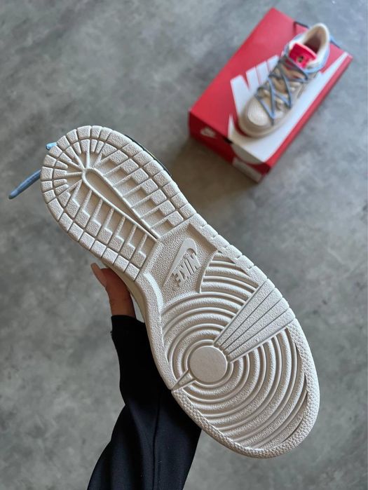 Nike Dunk Off White