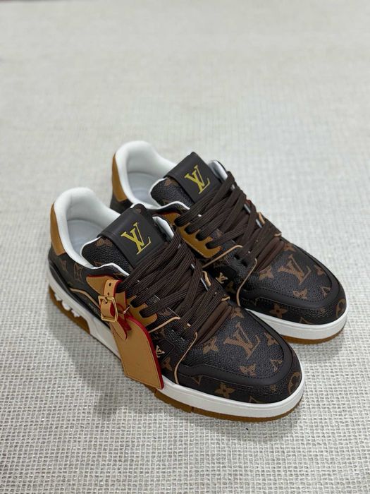 Adidasi Louis Vuitton Trainer Premium