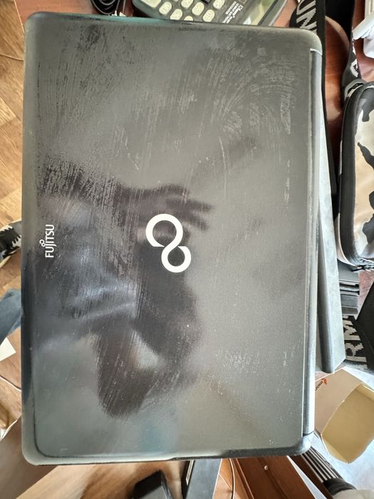 Ноутбук на запчати срочно