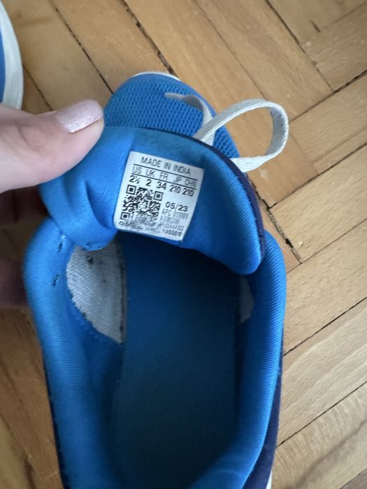 Adidasi skechers 34
