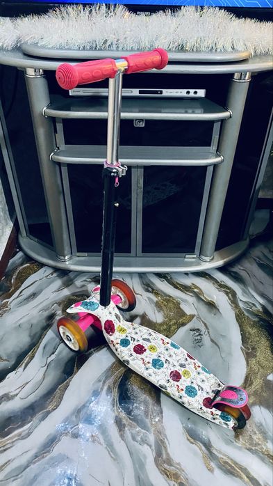 Детский самокат 3-10 лет. Металл. Бренд”Scooter”. 4 гелевых колеса.