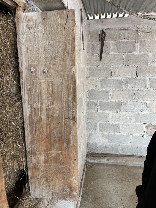 Antikvar Qadimiy eshik