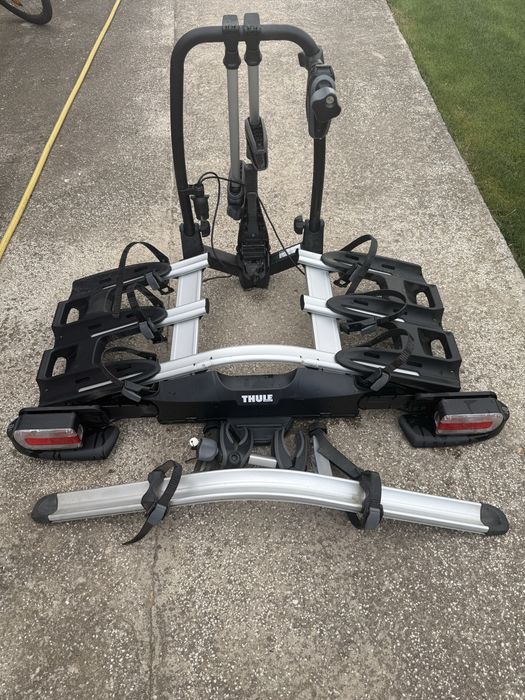 Thule Velocompact стойка за 4 велосипеда