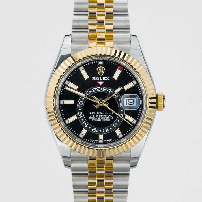 Rolex Sky-Dweller 42mm 336933 Bright Black dial on Jubilee