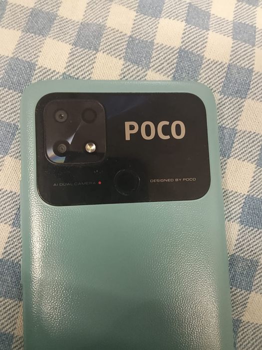 Продам телефон Poco C40 в хорошем состоянии.