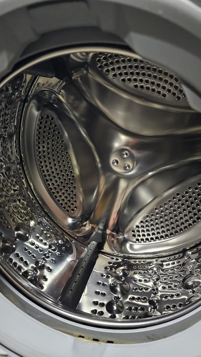 Продам стиральную машину LG