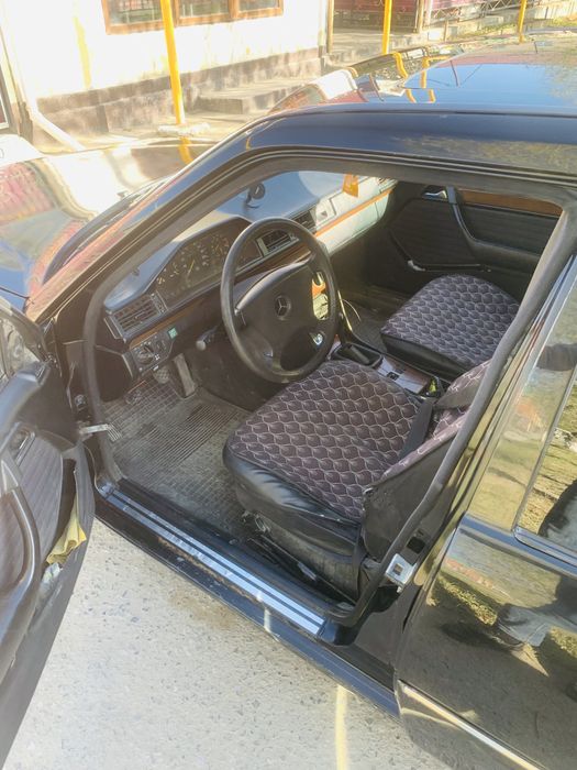 Мерседес 230 2.3