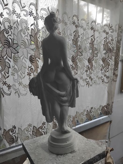 Скульптуры, Бюсты, Статуи.