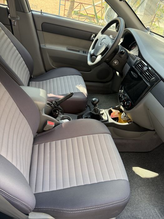 Продаётся ласетти 2022 года 19000 пробег чистая краска 100 %