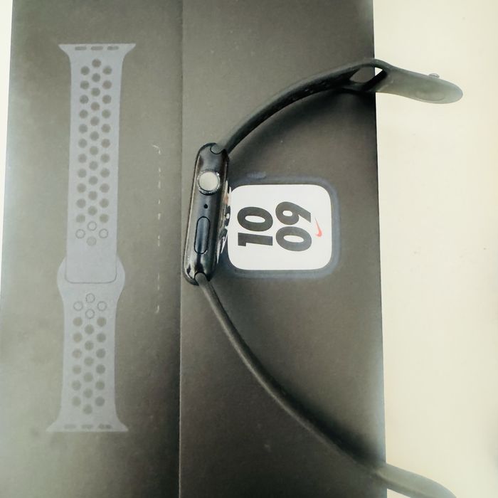 Apple Watch 7 Nike 45 мм