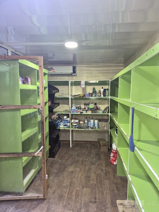Konteyner do'kon sotiladi,jihozlari bilan birga