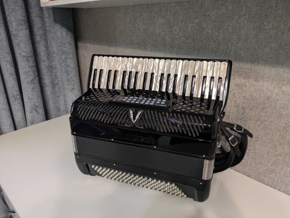 Acordeon Musictech + Juzisound 1