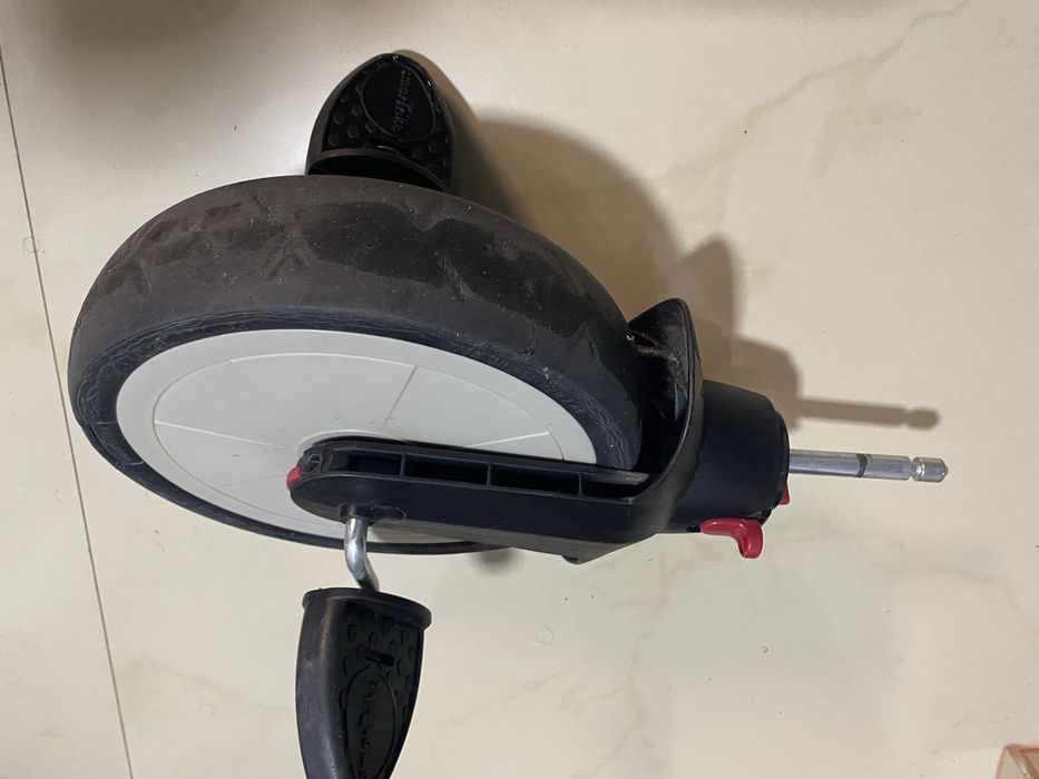 Roata mare universala rosu/ gri/ alb tricicleta Smartrike