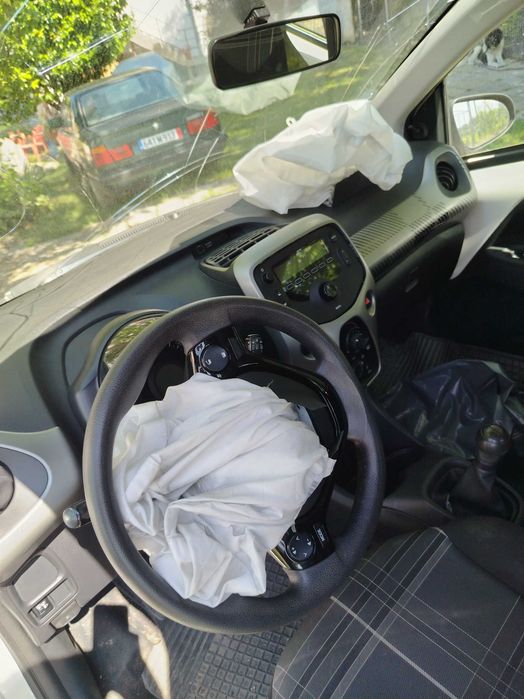 Peugeot 108 2017 на части