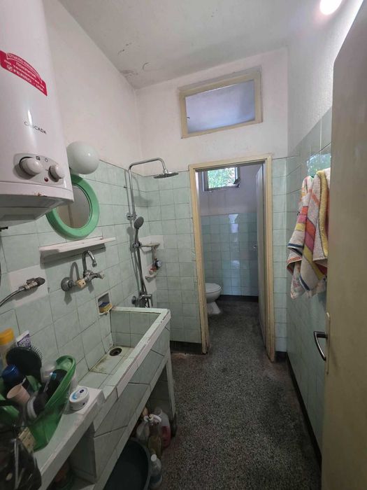 Етаж от Къща  в кв. Овчарски, гр. Хасково