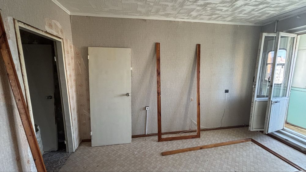 Недорого Продам двери и наличники все за эту цену