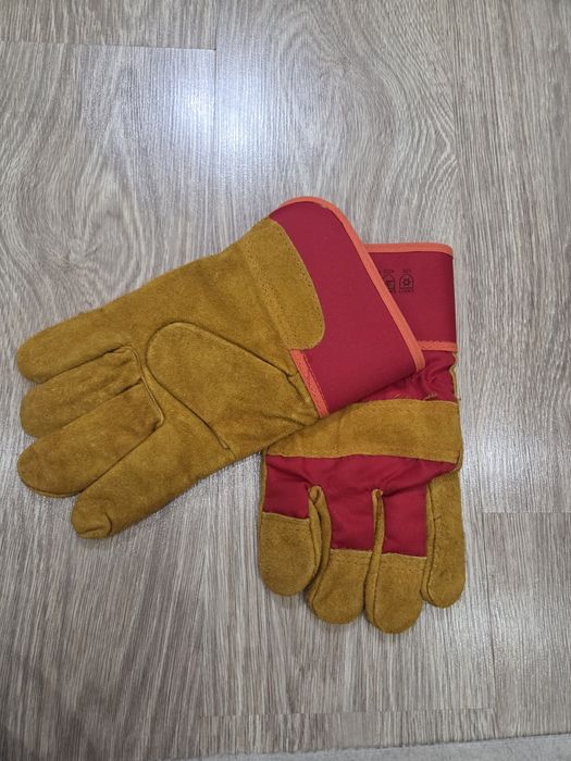 Рабочие перчатки