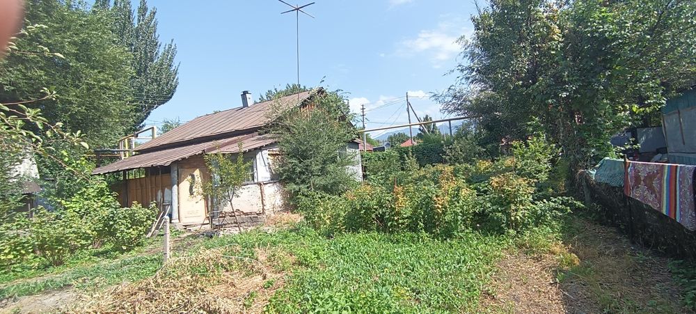Дом в центре Есика