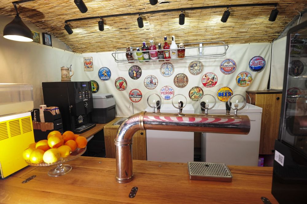Inchiriez RetroBar