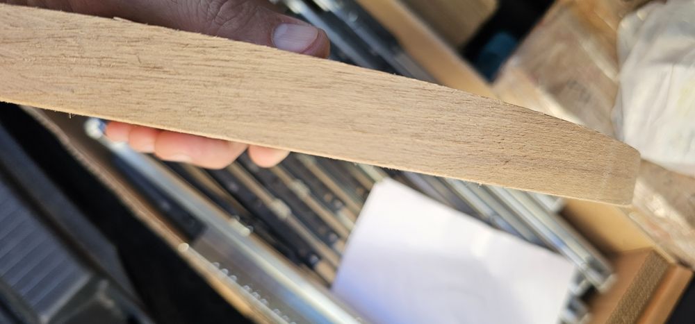 Cant furnir nuc 22x1mm