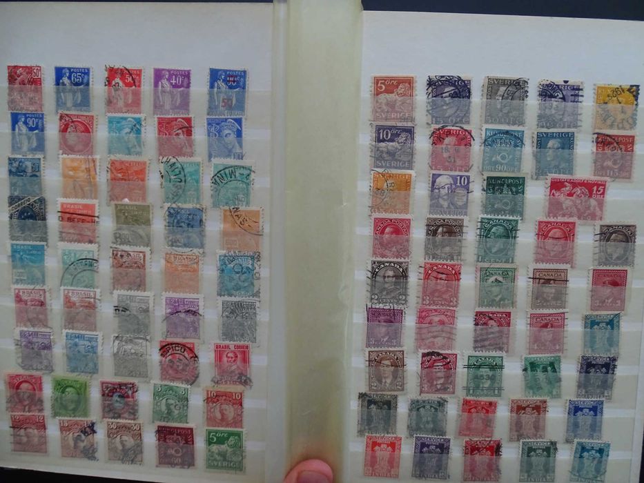 Clasor cu timbre Vechi/Colonii , stampilate (K026)