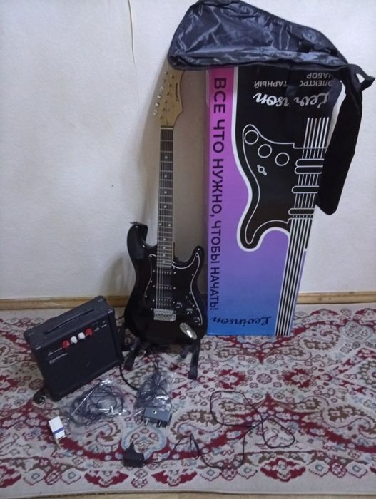 Электро гитара продать