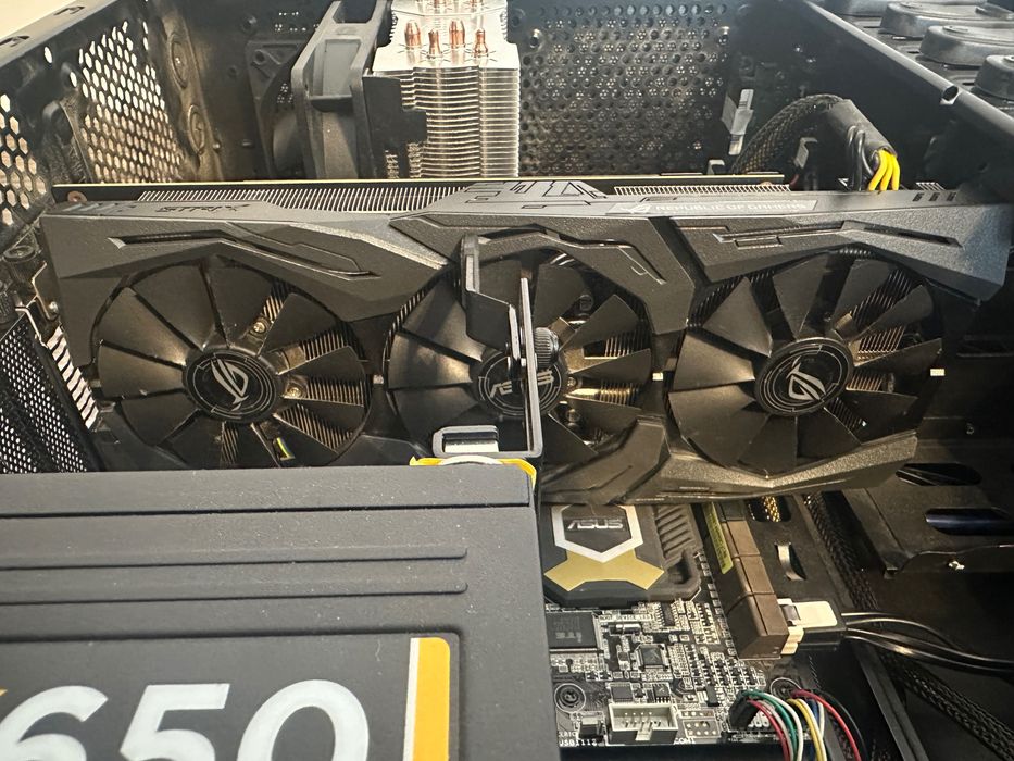 Calculator Amd FX-8150 - Asus Strix GTX 1060 6GB - 16GB RAM