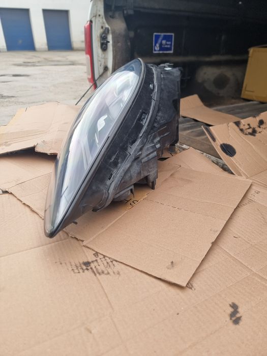 far dreapta porsche cayenne ful led matrix 2019 -> 2023 cod 9Y0941036J