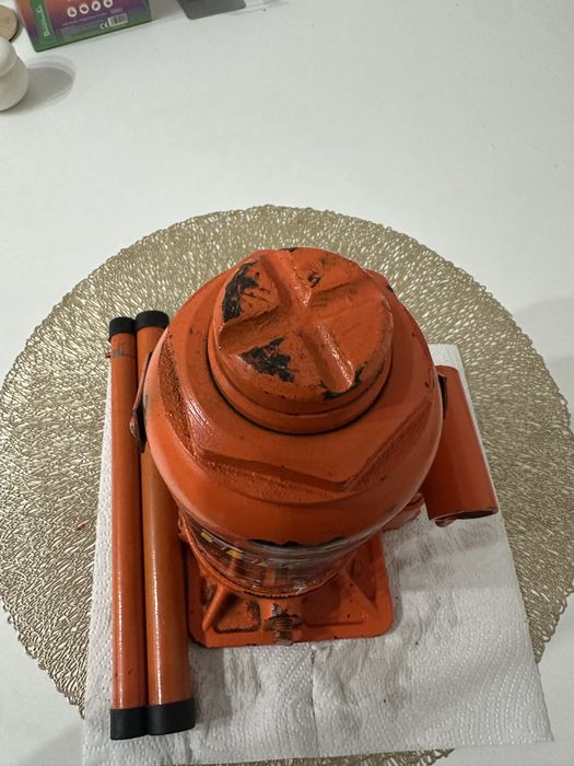 Домкрад бутылочный 20т