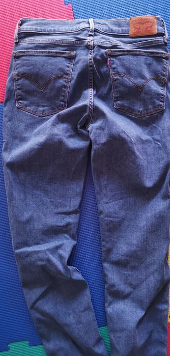 Blugi Levi Strauss XXS