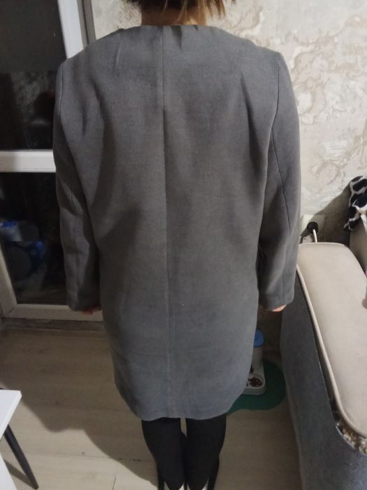 Елегантно дамско палто