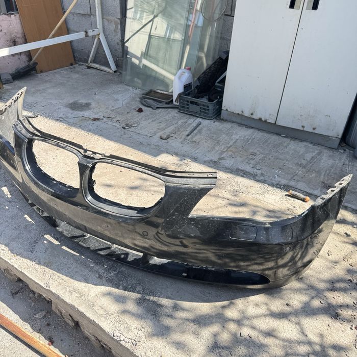 Продам бампер е60