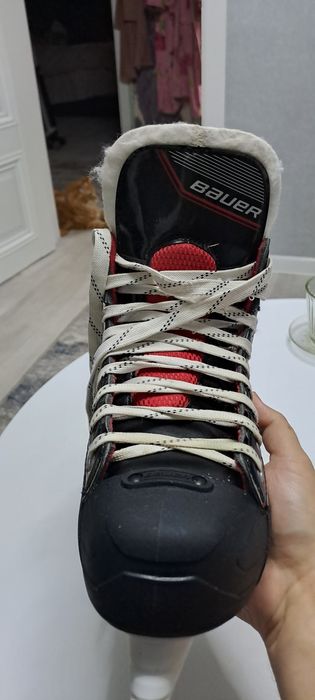 Коньки хоккейные Bauer