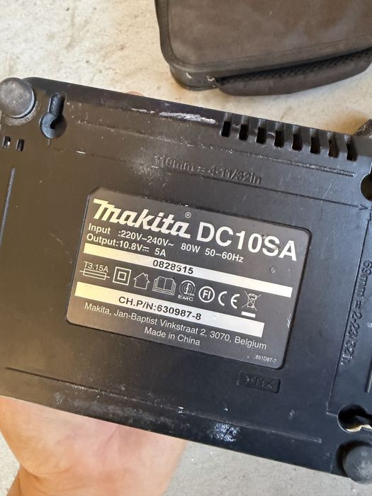 Makita DF333D 12V винтоверт