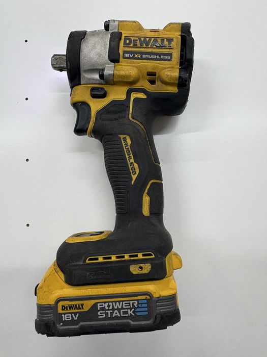 DeWalt 406 nm DCF922n с батерия