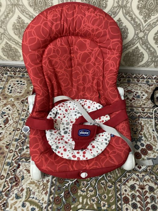 Продам кроватку и кресло качалку