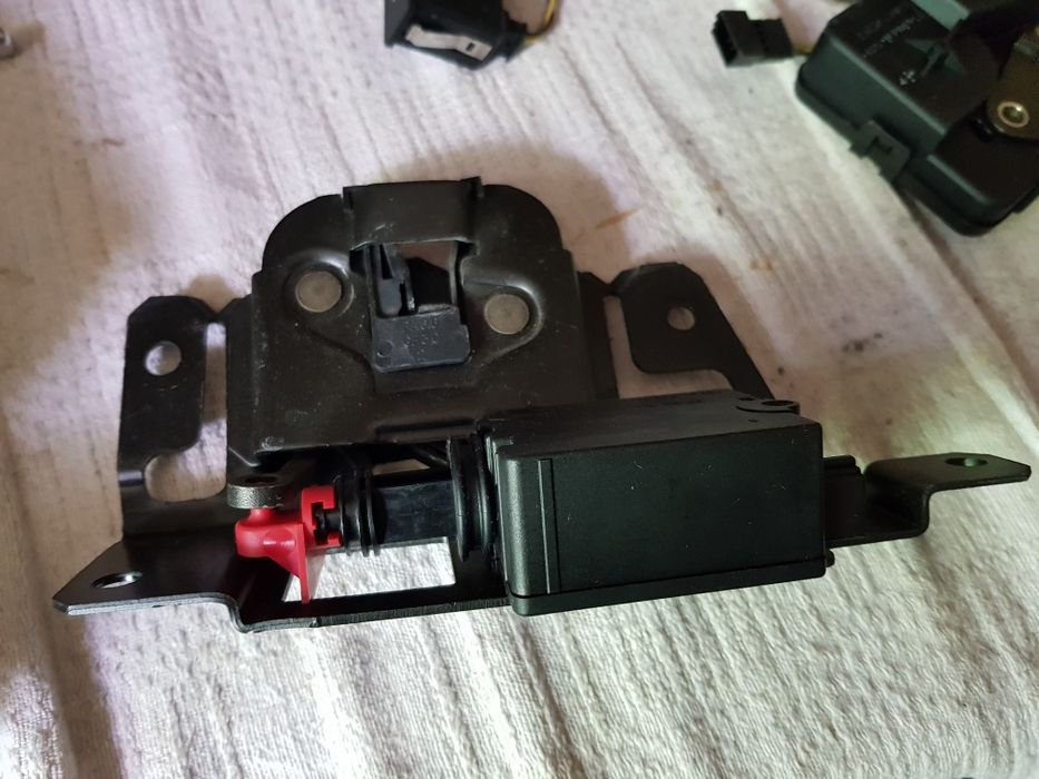 Broasca iala clanta haion portbaga bmw e46 seria 3 touring combi break