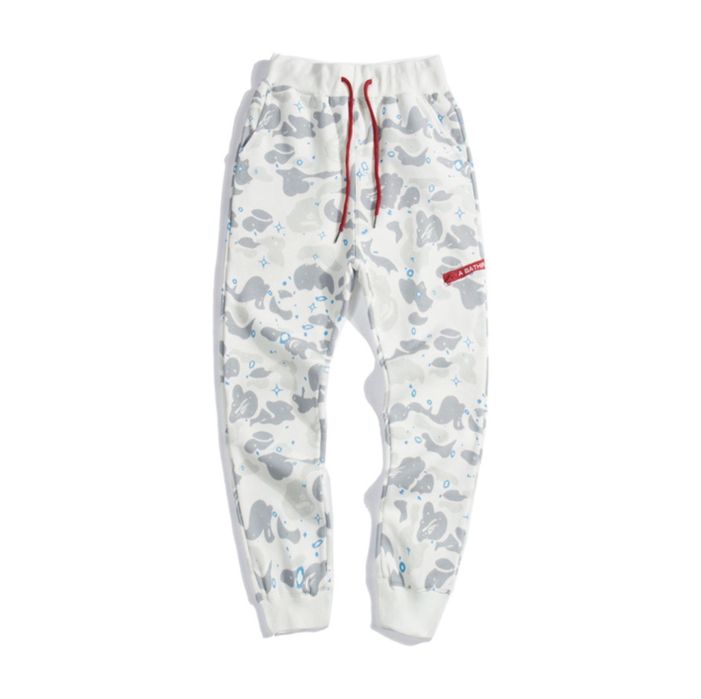 Продается штаны унисекс на подростка. Производство Япония. Бренд: Bape