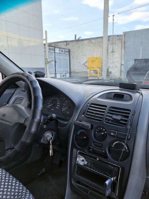 Продам автомобиль Mitsubishi carisma