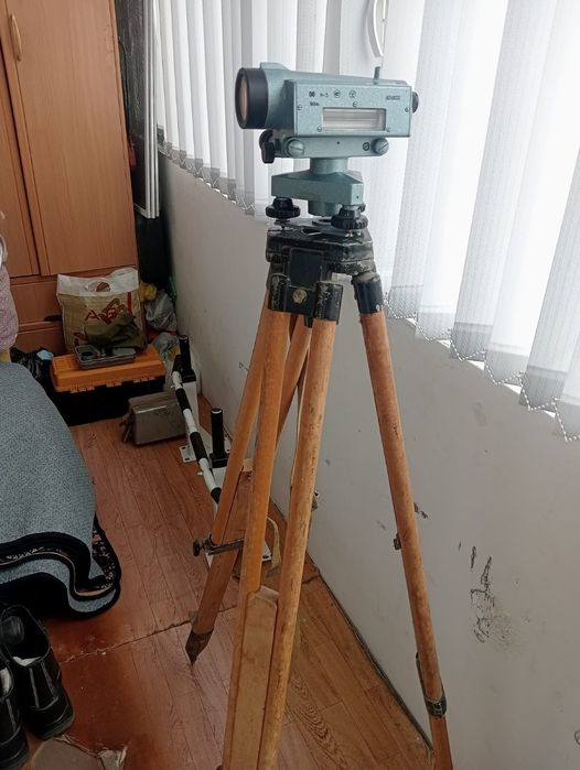 Продам нивелир Н3