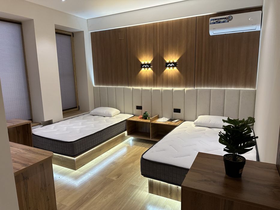 Hotel 24/7 Mirobot