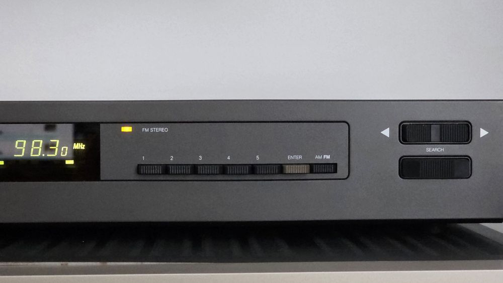 NAD Stereo Tuner 4155